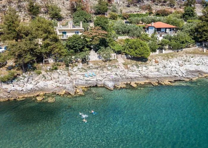 Petra Mare Alikí