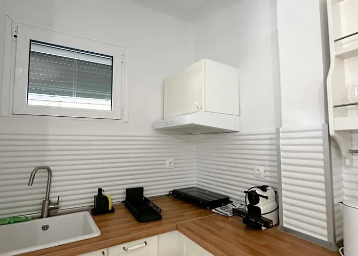 Petra Mare Apartment Alikí