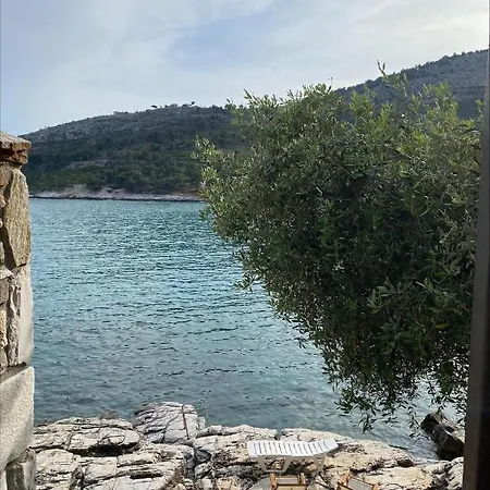 Petra Mare *