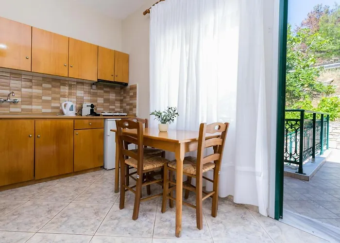 Apartment Petra Mare Alikí